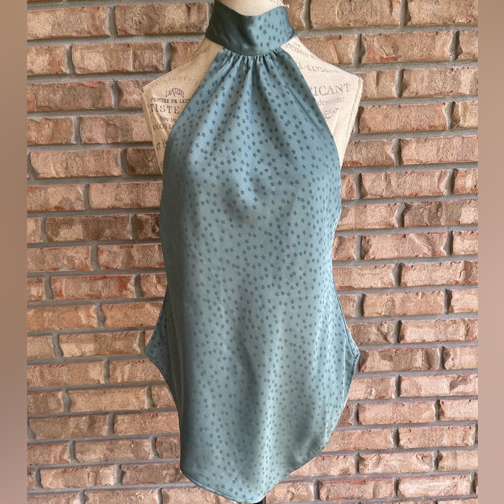 Lovers + Friends Elegant Green Satin Effect Star Print Halter Style Top.